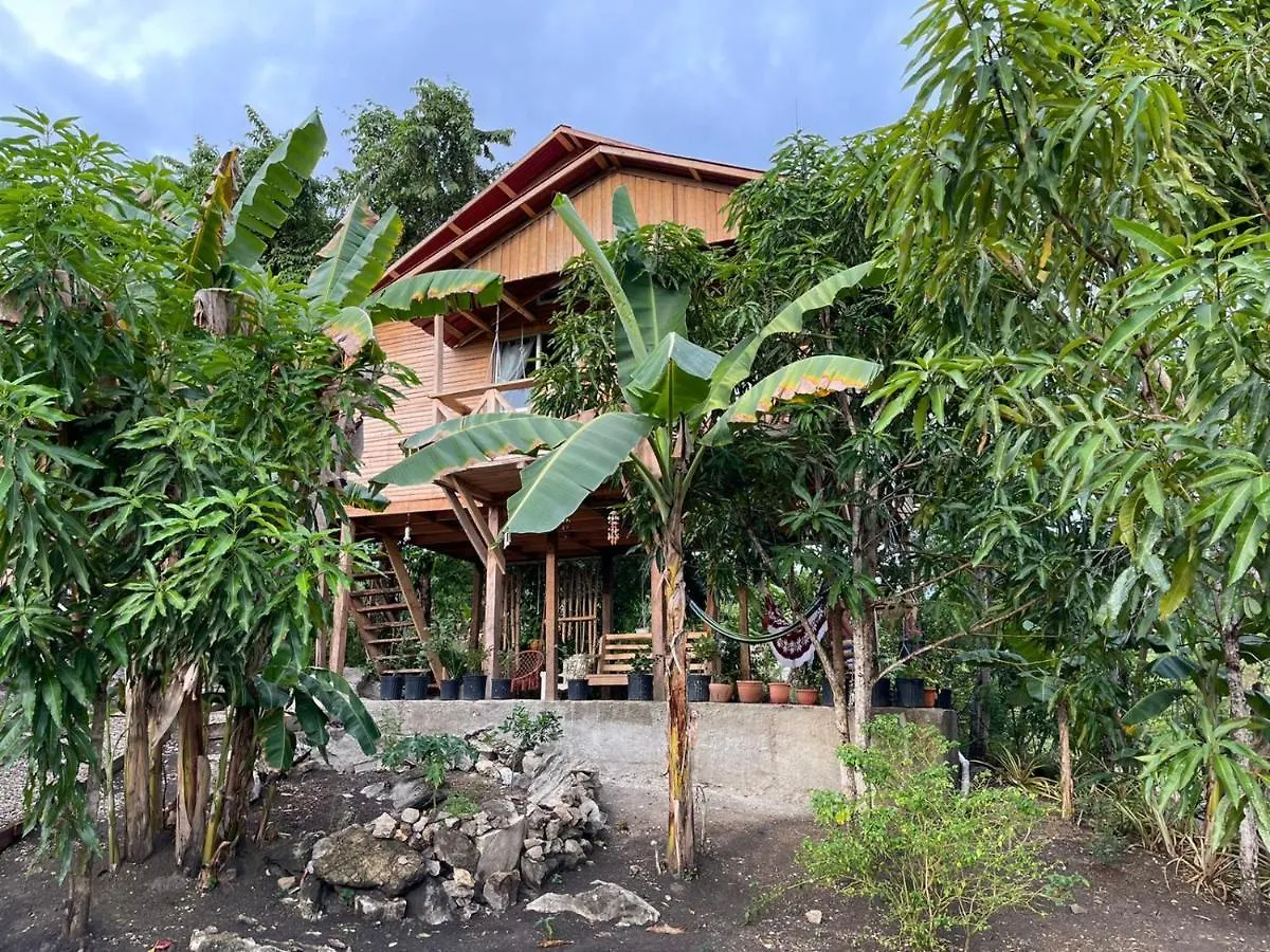 Ecovillalova Camú 0*,