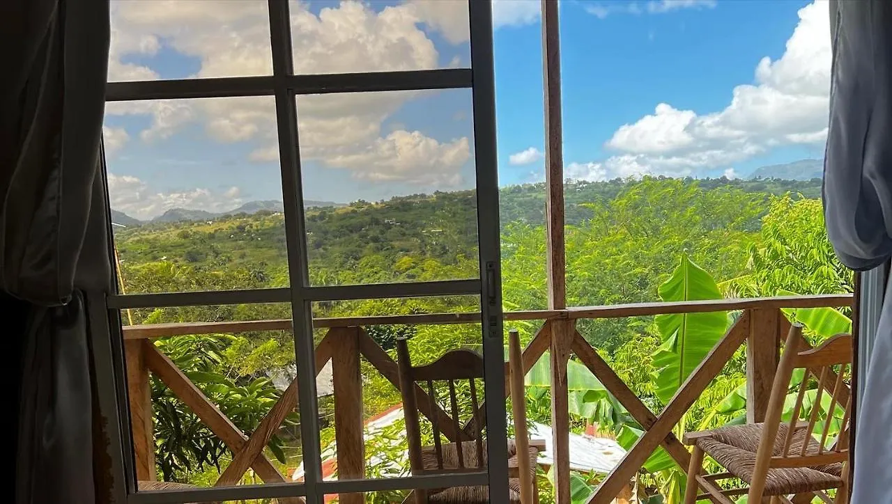 Ecovillalova Camú 木屋