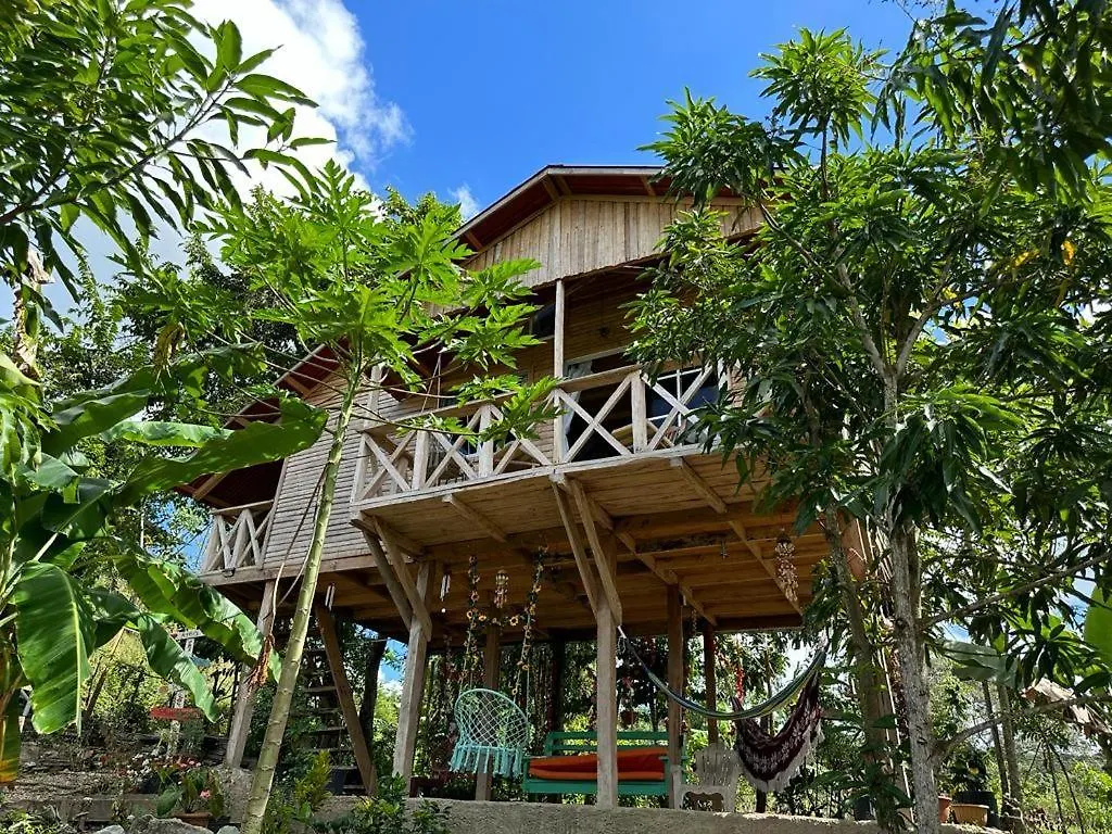 Ecovillalova Camú 0*,